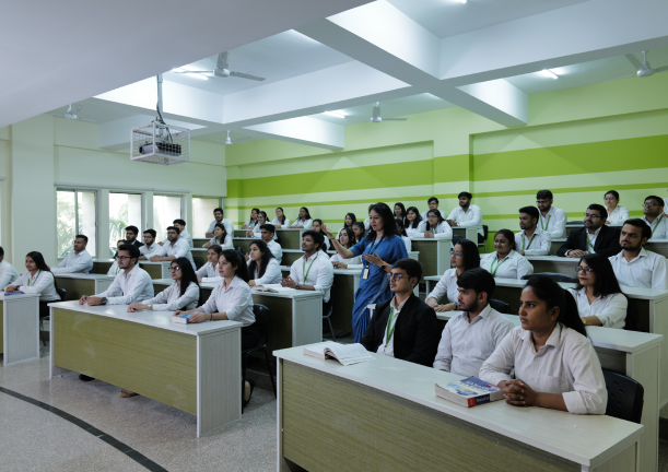 mriirs-bout-academics-img6.webp