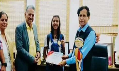 award-img