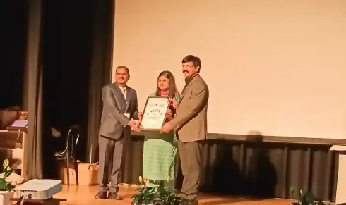 award-img