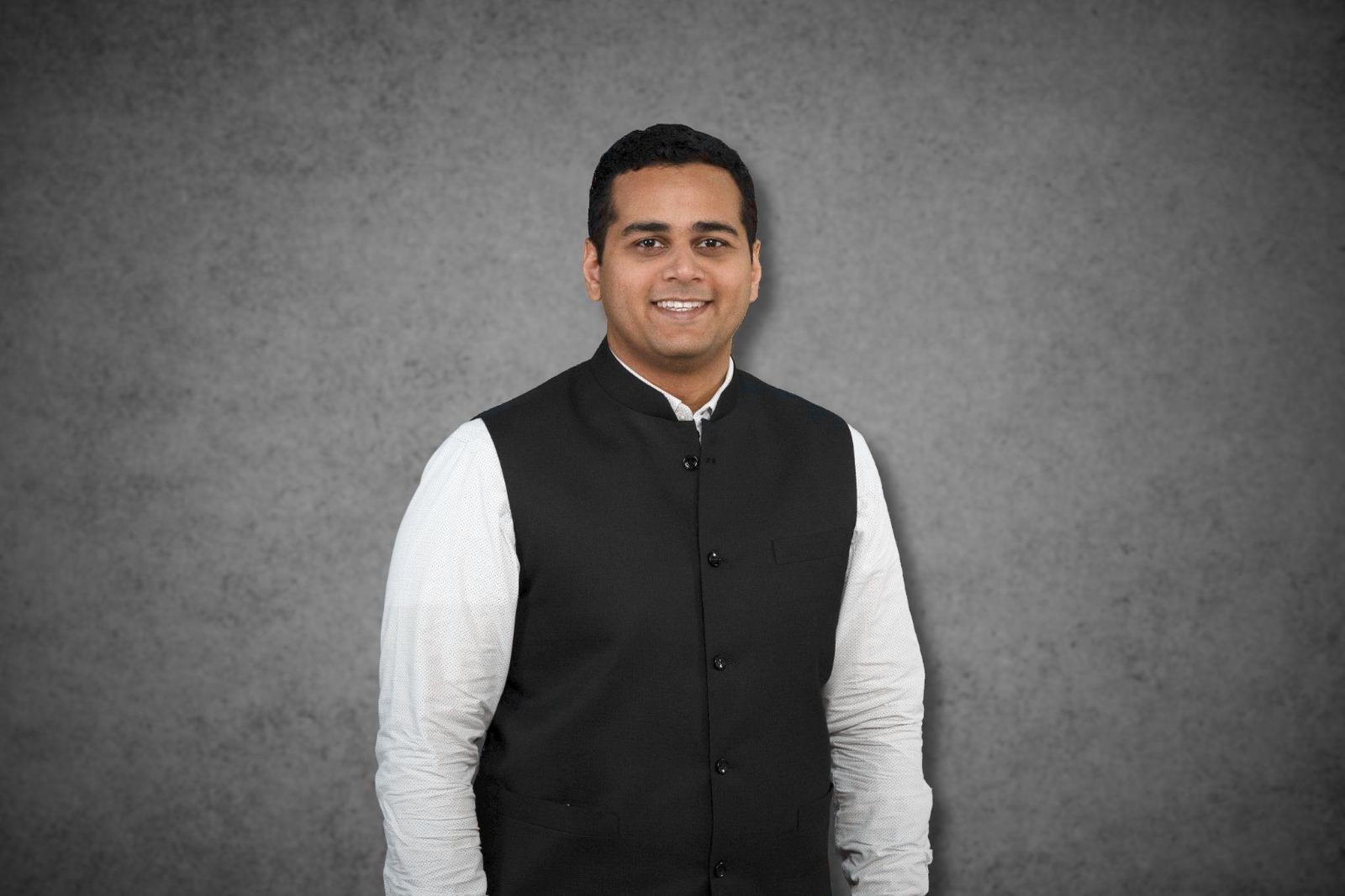 dr-sachin_lakra